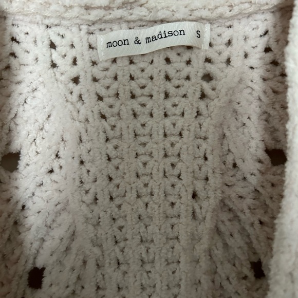 Moon & Madison Cardigan Sz small super soft!! Like New - Picture 2 of 6